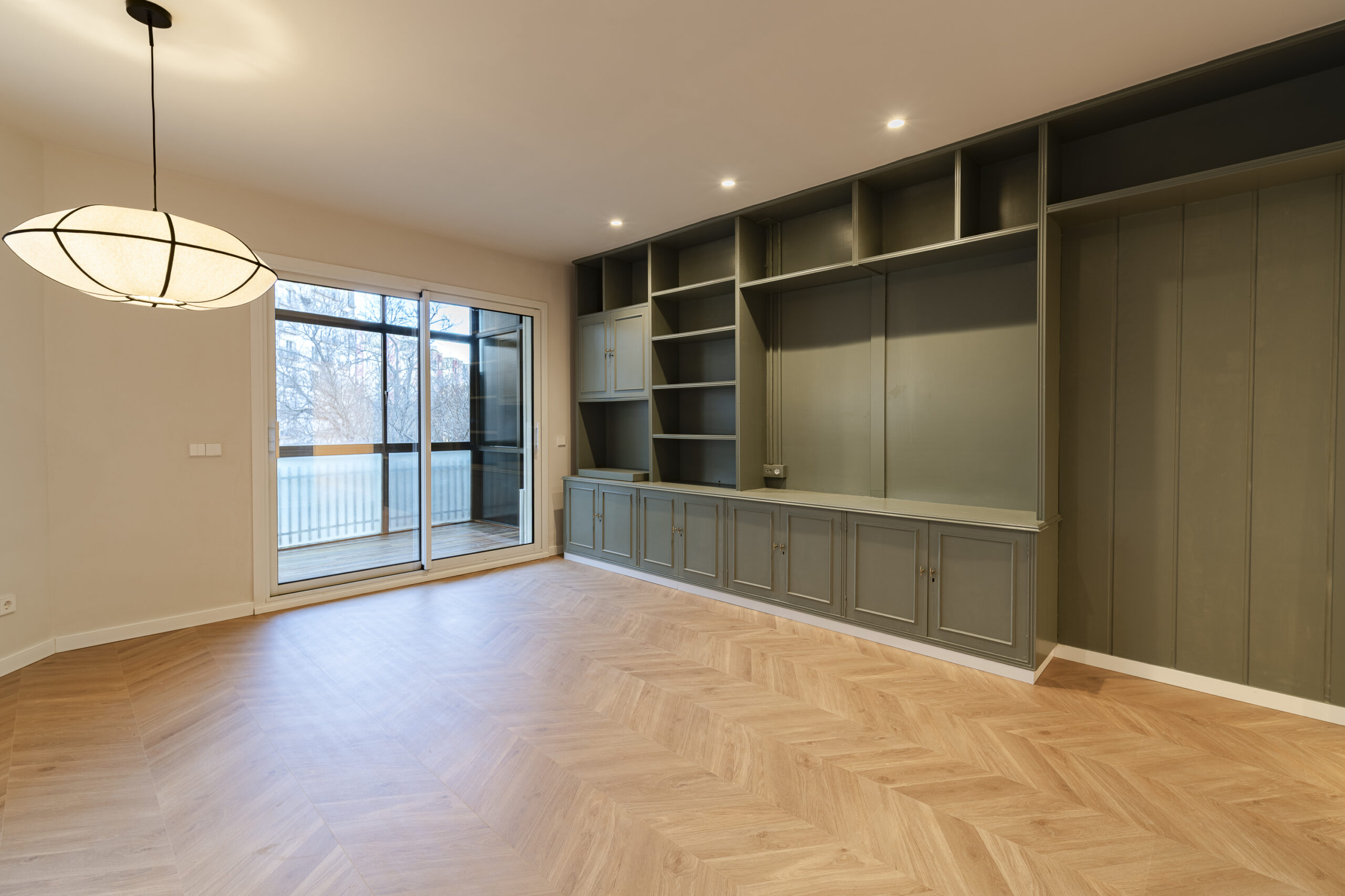 Loft-desarrollos-viviendas-rehabilitadas-con-diseño-pisos-en-España-proyectos-travessera-de-les-corts-2