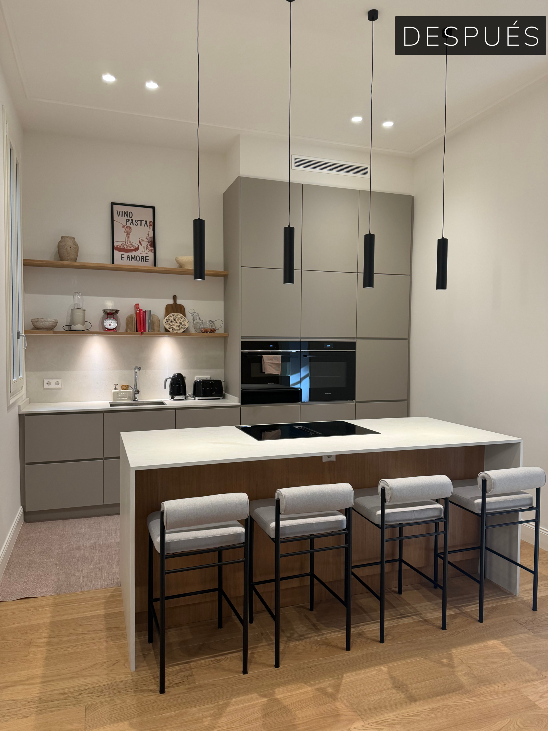 Loft-desarrollos-viviendas-rehabilitadas-con-diseño-pisos-en -España-rehabilitación-después-rambla-1