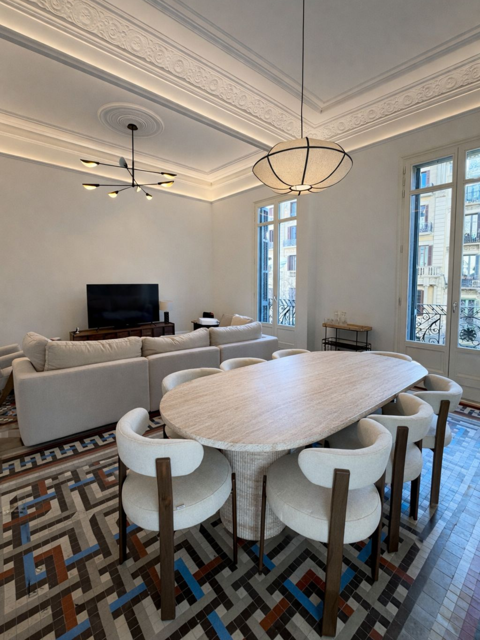 Loft-desarrollos-viviendas-rehabilitadas-con-diseño-pisos-en -España-rehabilitación-después-rambla-3